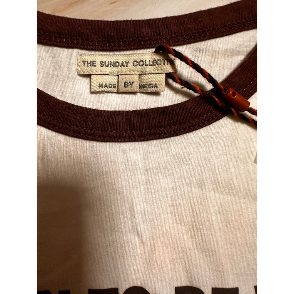 The Sunday Collective Tee - Picture 2 of 3